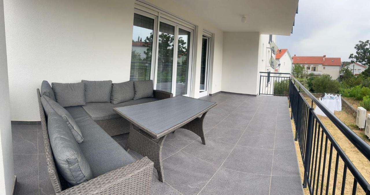 Apartmani Lana Rab Town Esterno foto