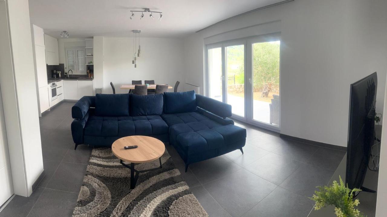 Apartmani Lana Rab Town Esterno foto