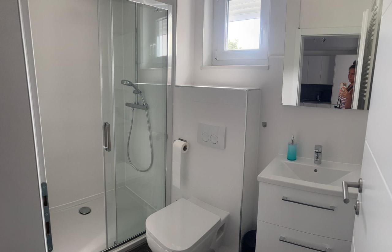 Apartmani Lana Rab Town Esterno foto
