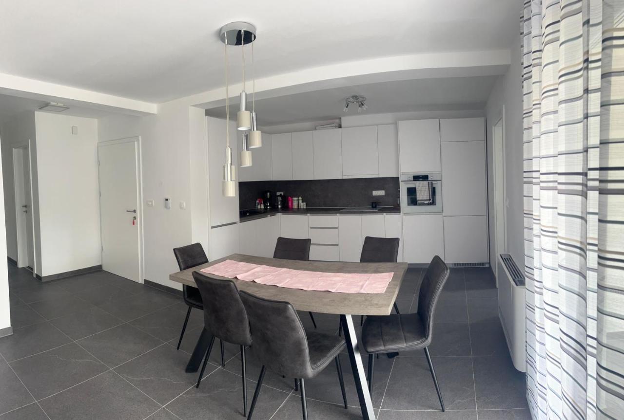 Apartmani Lana Rab Town Esterno foto